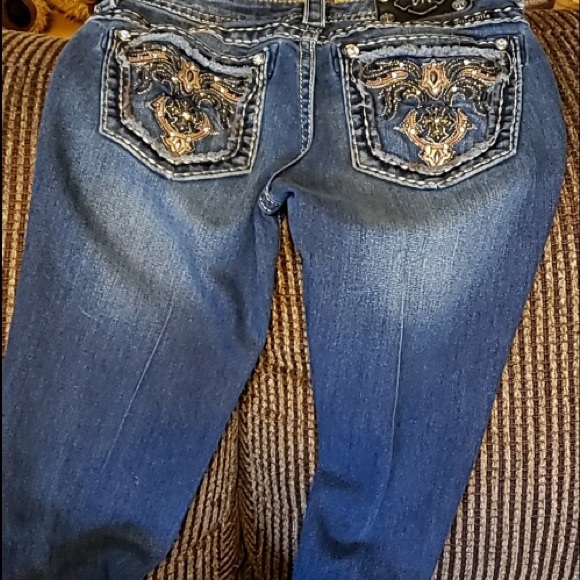 NEW Miss me Jeans - Picture 2 of 3